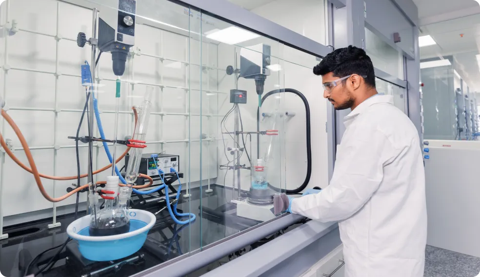 Honour scientist working in the R&D center 